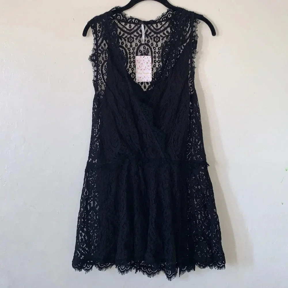 Free People Heart in Two Lace Minidress NWT Black Size XS - Picture 2 of 8